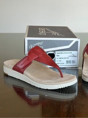 Dansko Cece Burnished Calf Red Flip Flops Sandals Size 37 4610-226100 11300